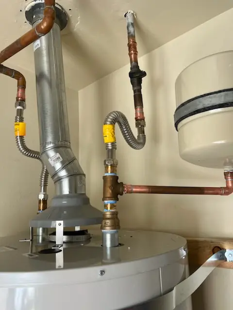 Water heater installation and plumbing repair in Lee Boulevard Heights